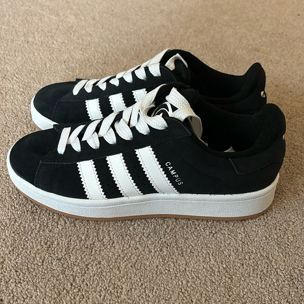 Campus 00’s black&white